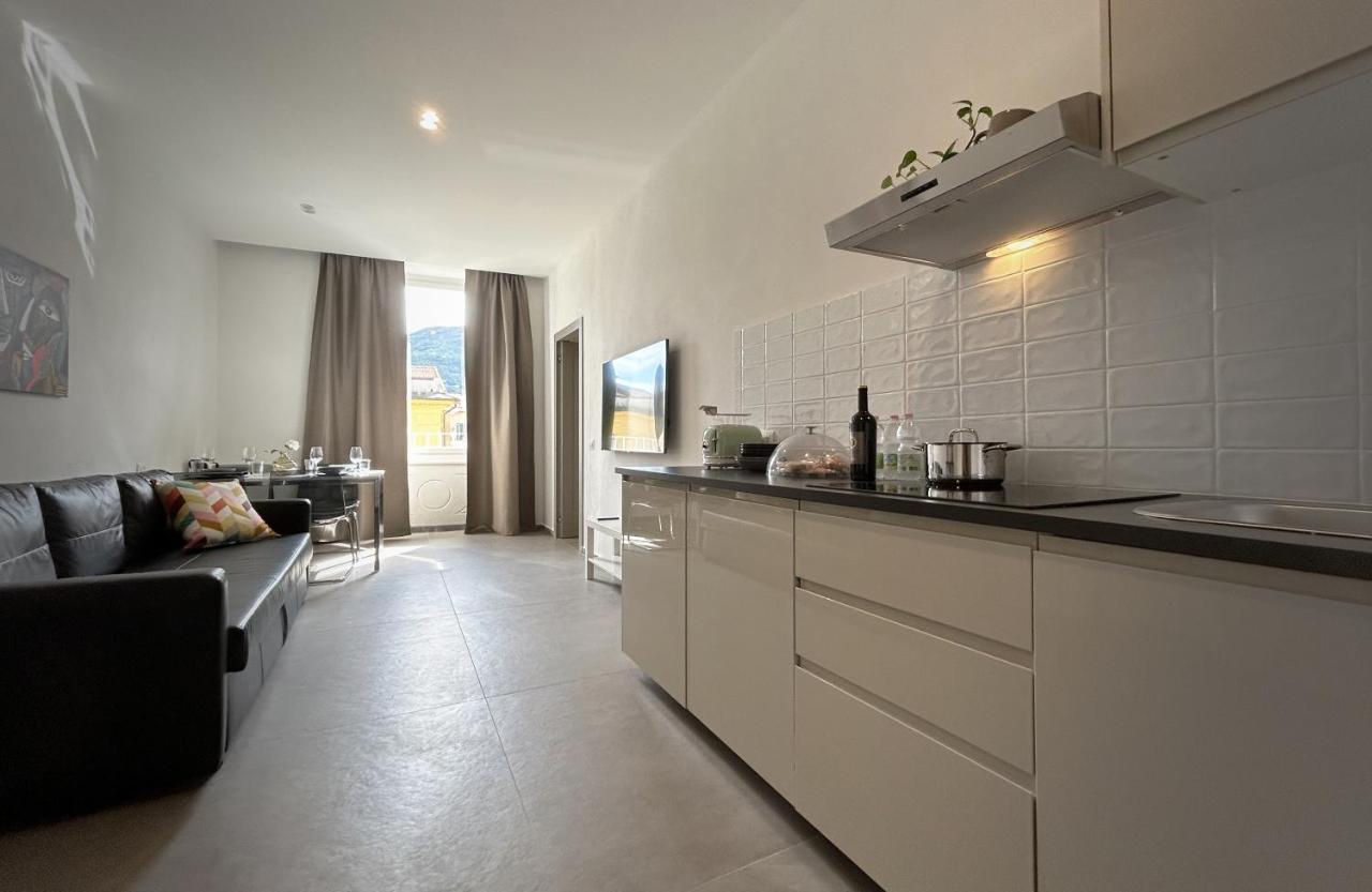 New Moon Rooms La Spezia Bagian luar foto