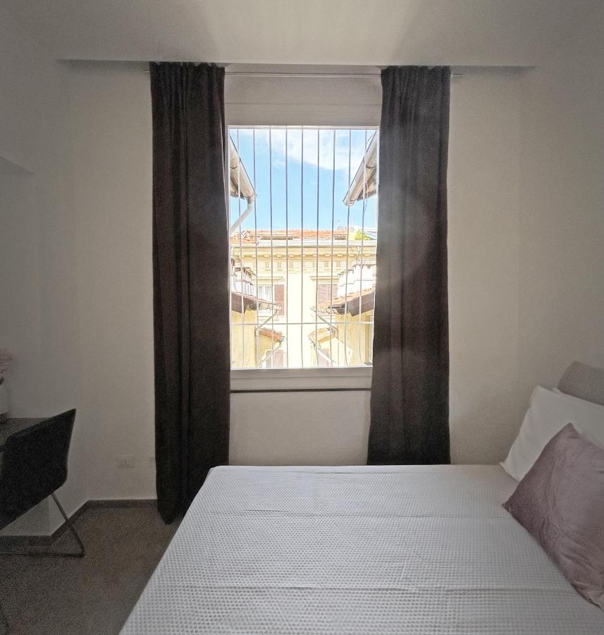 New Moon Rooms La Spezia Bagian luar foto